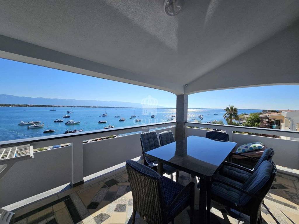 Apartmanska kuća, Prodaja, Vir, Vir