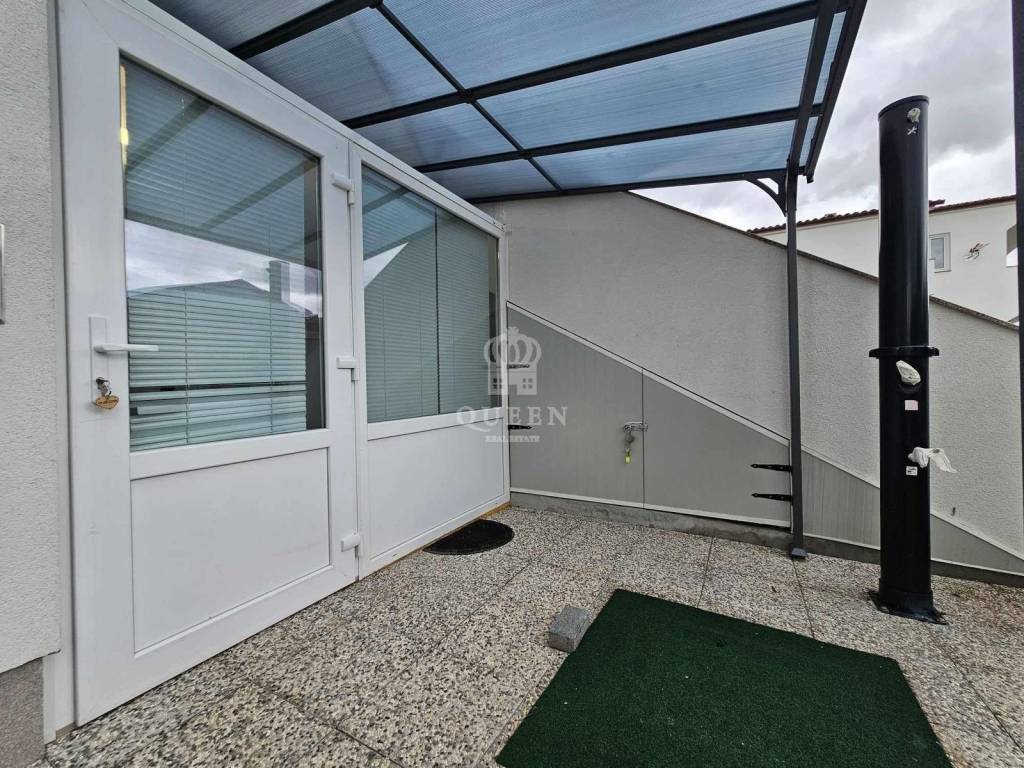 Apartmanska kuća, Prodaja, Vir, Vir