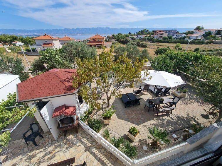 Apartmanska kuća, Prodaja, Vir, Vir