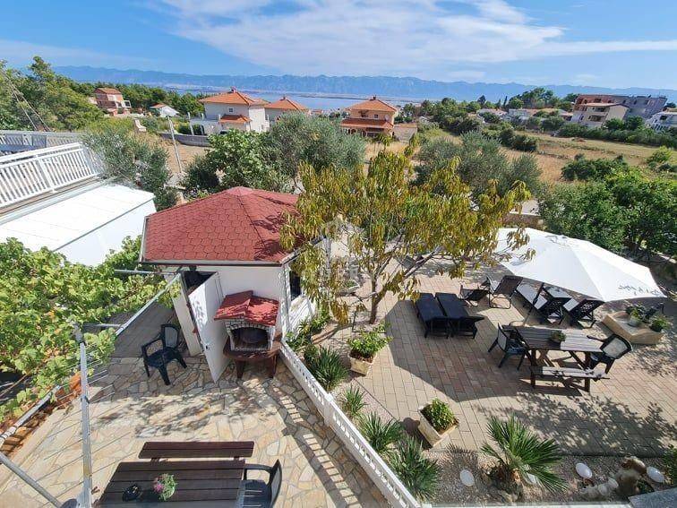 Apartmanska kuća, Prodaja, Vir, Vir