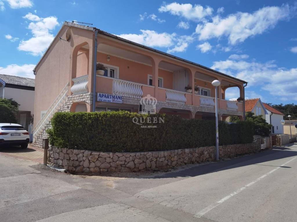 Apartmanska kuća, Prodaja, Vir, Vir