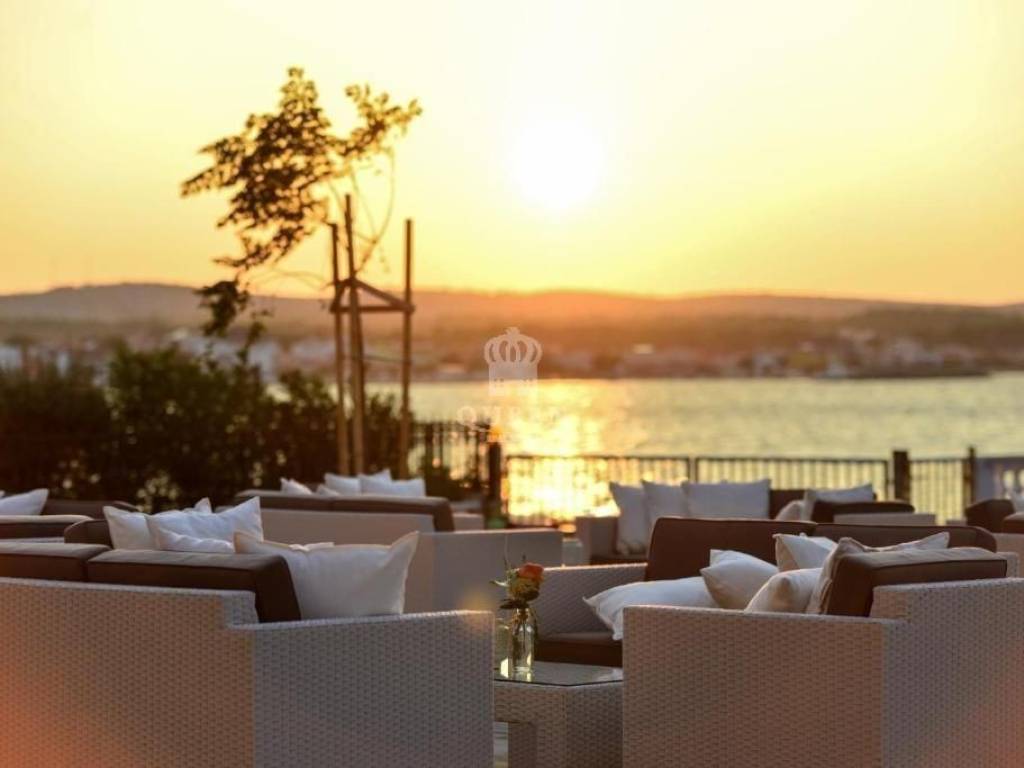 Luksuzna kuća, Prodaja, Vir, Vir