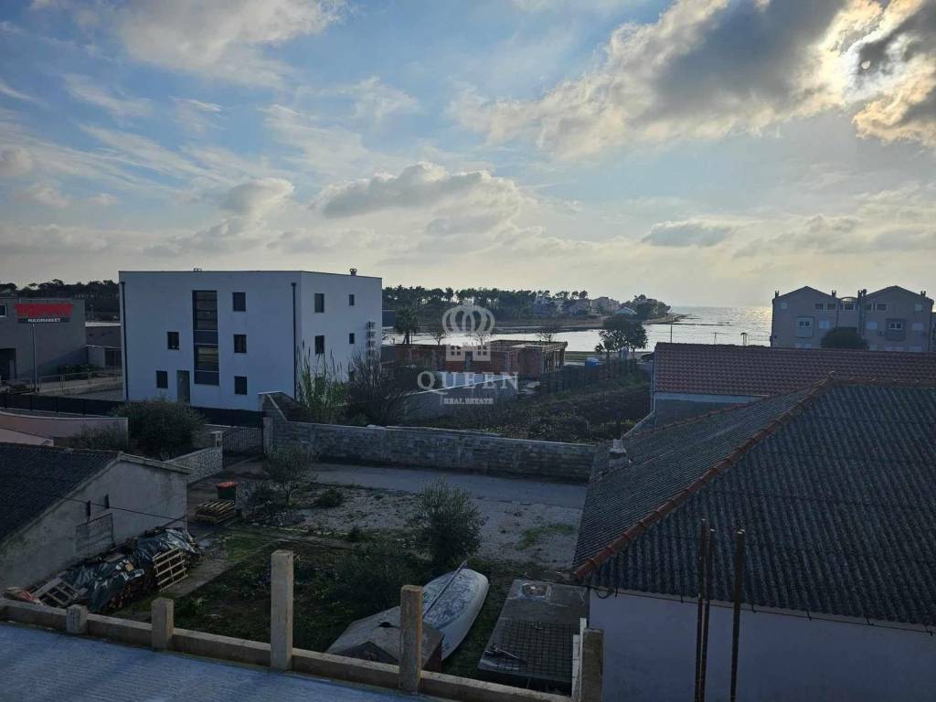 Luksuzni apartman, Prodaja, Privlaka, Privlaka