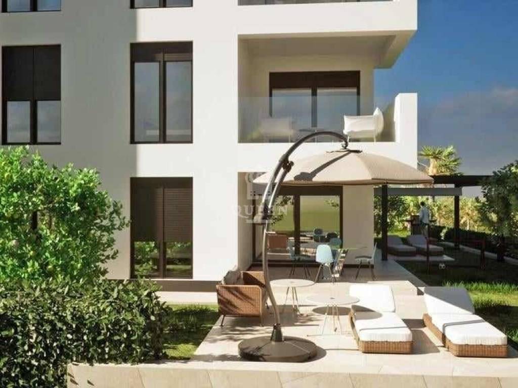 Luksuzni apartman, Prodaja, Privlaka, Privlaka