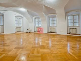 Stan u zgradi, Najam, Zagreb, Gornji Grad - Medveščak