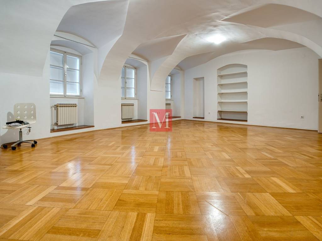 Stan u zgradi, Najam, Zagreb, Gornji Grad - Medveščak