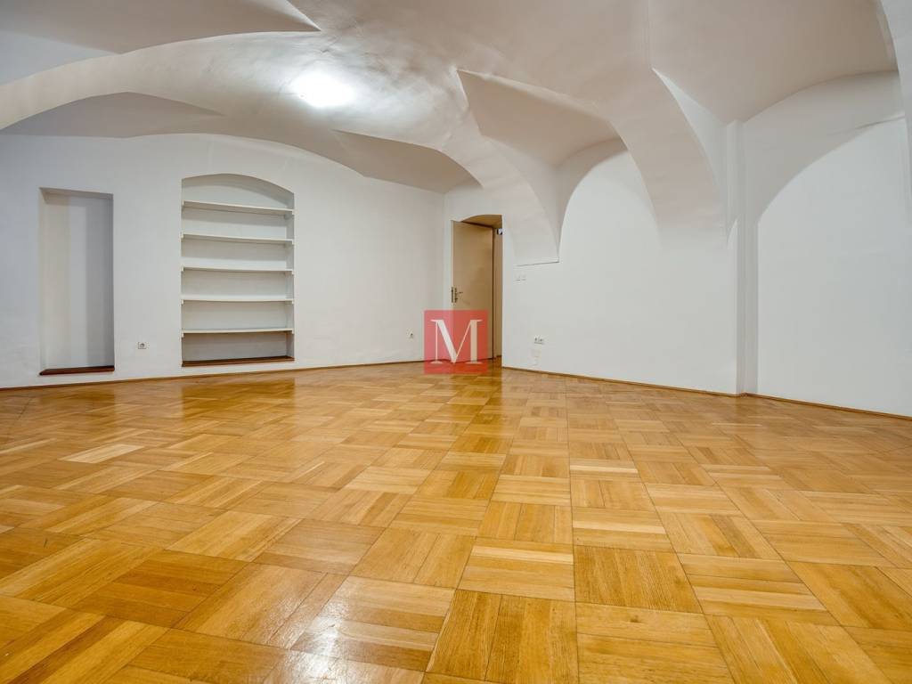 Stan u zgradi, Najam, Zagreb, Gornji Grad - Medveščak