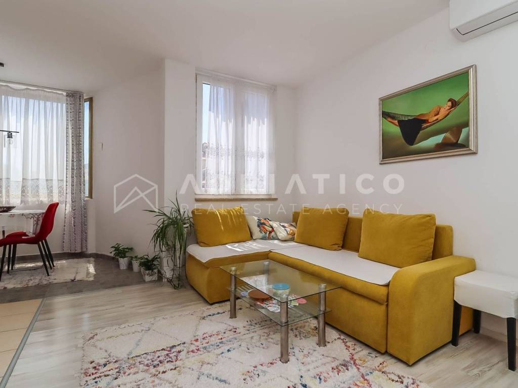 Stan u starijoj zgradi, Prodaja, Rovinj, Rovinj