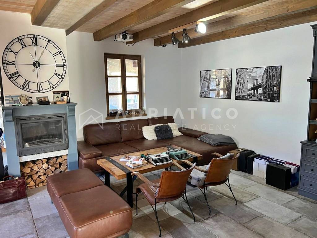 Kamena kuća, Prodaja, Svetvinčenat, Svetvinčenat