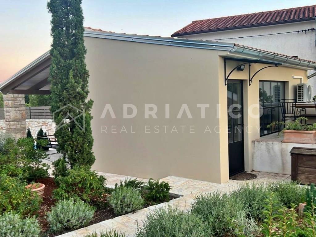 Kamena kuća, Prodaja, Svetvinčenat, Svetvinčenat