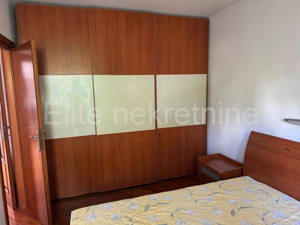 Stan u zgradi, Najam, Rijeka, Zapad