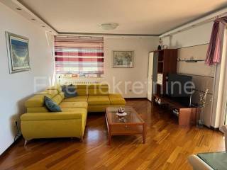 Stan u zgradi, Najam, Rijeka, Zapad