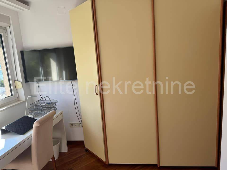 Stan u zgradi, Najam, Rijeka, Zapad