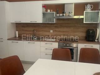 Stan u kući, Prodaja, Krk, Pinezići