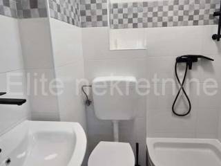 Stan u zgradi, Najam, Rijeka, Zapad