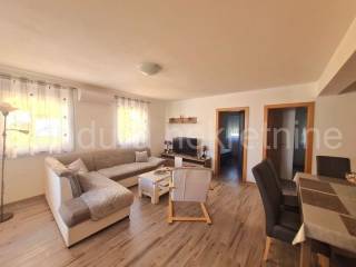 Apartman na moru, Prodaja, Vir, Vir