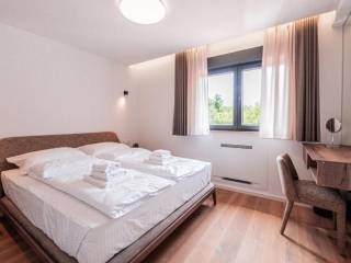 Vila, Prodaja, Porec, Porec