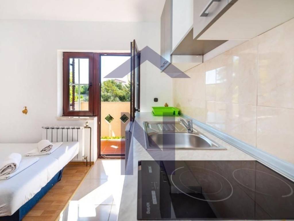 Stambeno poslovni objekt, Prodaja, Novalja, Novalja