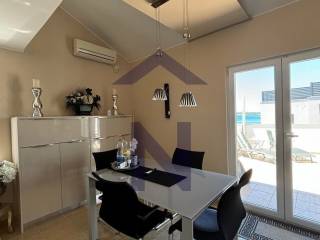 Stan u zgradi, Prodaja, Vir, Vir