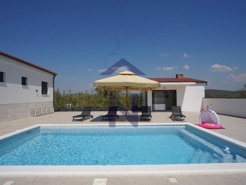 Vila, Prodaja, Polača, Donja Jagodnja