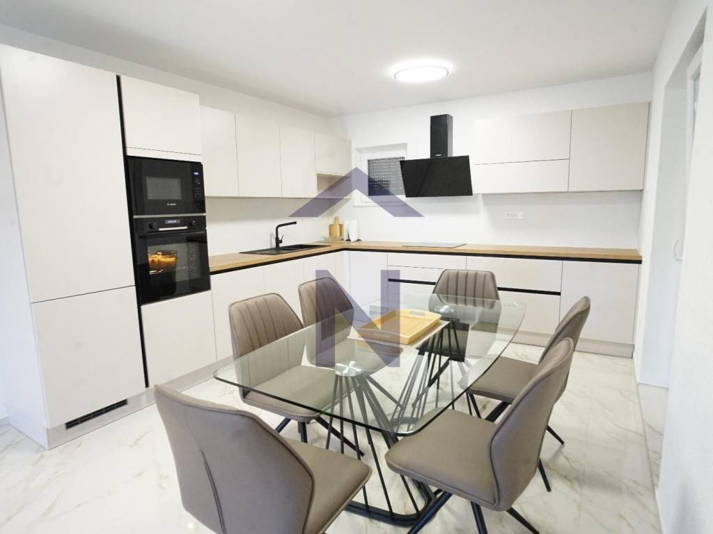 Vila, Prodaja, Polača, Donja Jagodnja