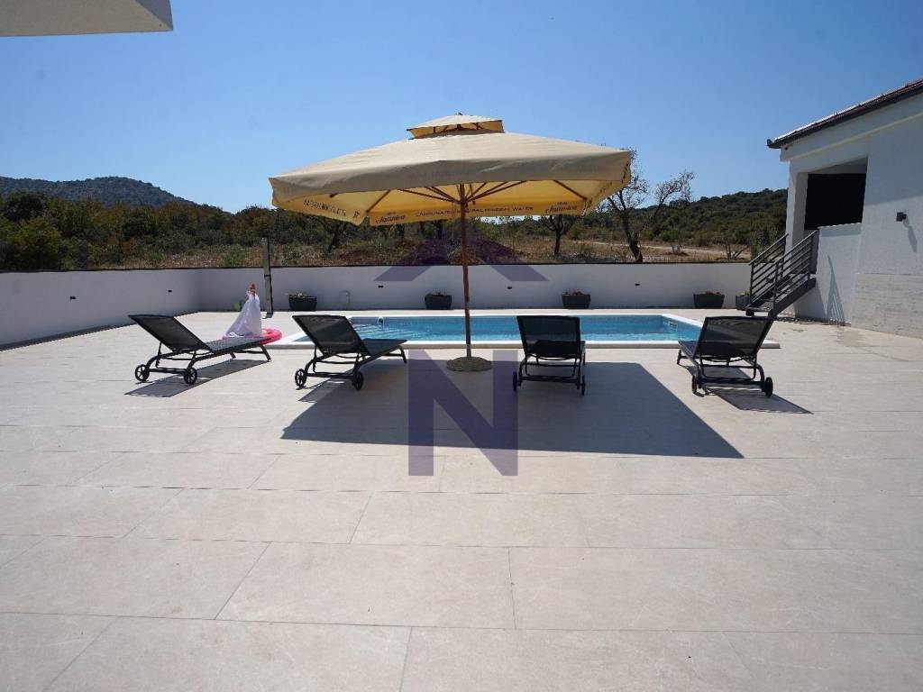 Vila, Prodaja, Polača, Donja Jagodnja