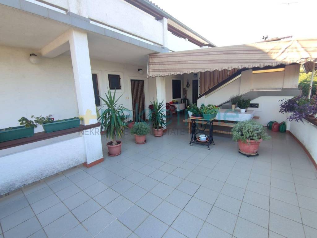Apartmanska kuća, Prodaja, Kukljica, Kukljica