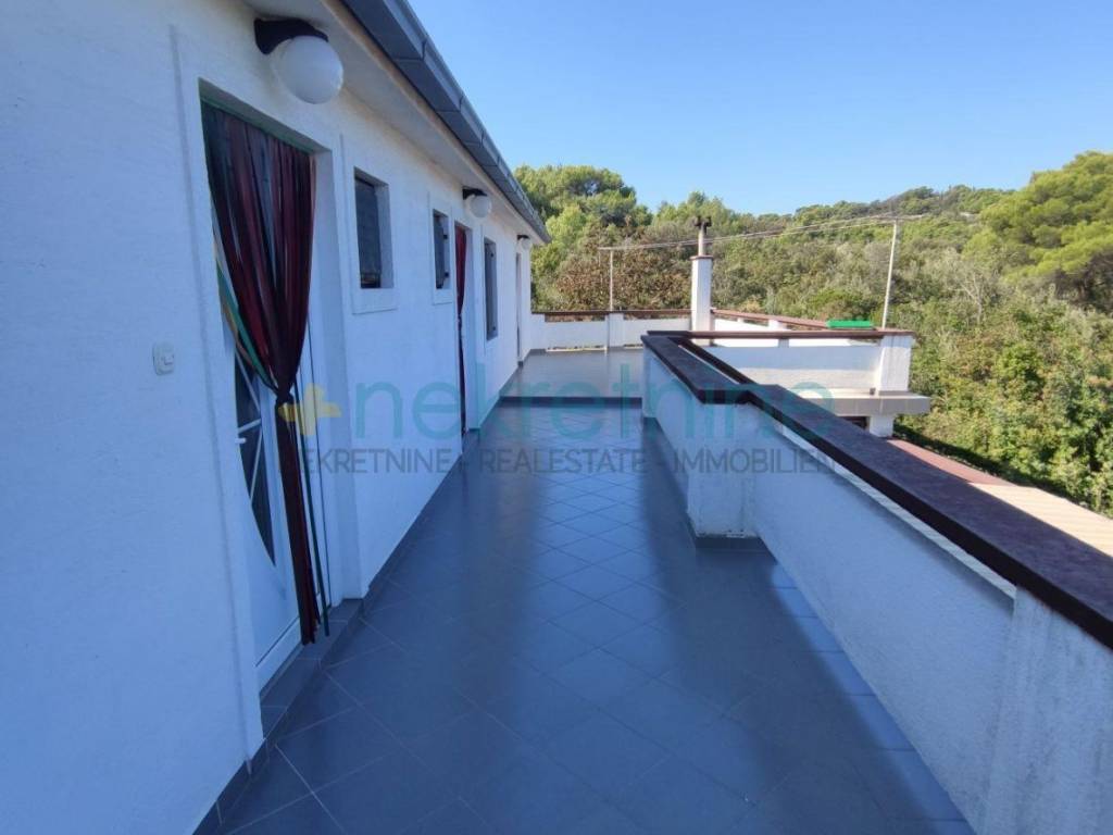 Apartmanska kuća, Prodaja, Kukljica, Kukljica