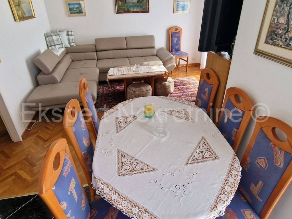 Samostojeća kuća, Prodaja, Okrug, Okrug Gornji