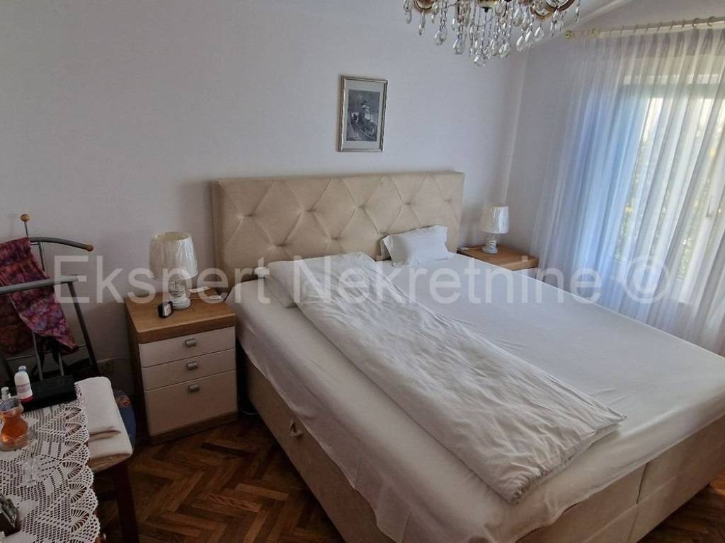 Samostojeća kuća, Prodaja, Okrug, Okrug Gornji