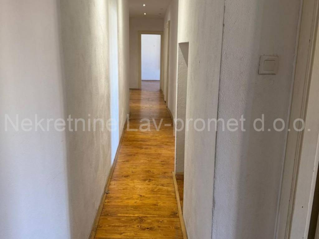 Stan u višeetažnoj kući, Prodaja, Split, Split