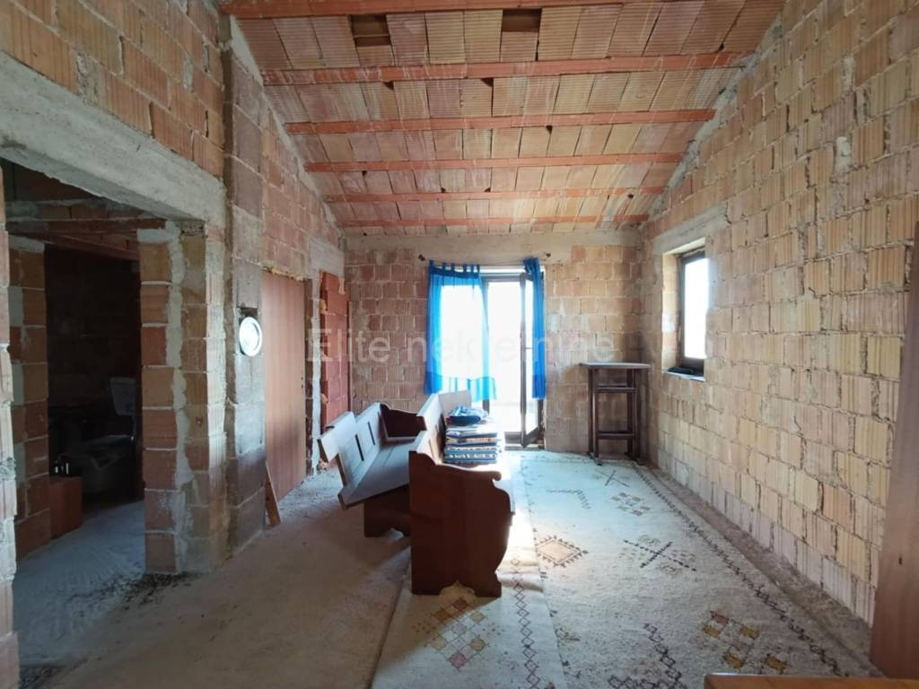 Dvojna kuća, Prodaja, Pula, Pula