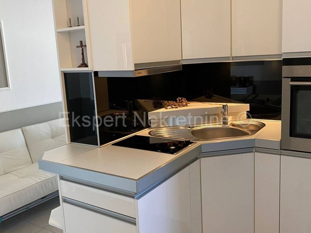 Stan u zgradi, Najam, Trogir - Okolica, Plano