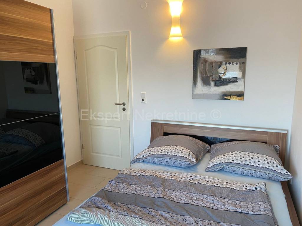 Stan u zgradi, Najam, Trogir - Okolica, Plano