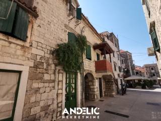 Kamena kuća, Prodaja, Kaštela, Kaštel Stari