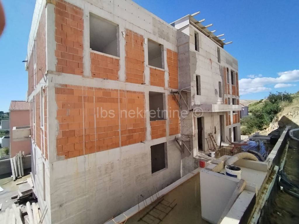 Stan u zgradi, Prodaja, Solin - Okolica, Kučine