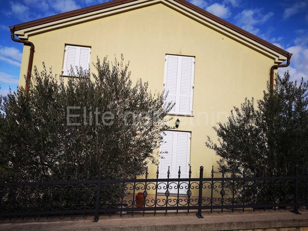 Samostojeća kuća, Prodaja, Malinska-dubašnica, Sveti Vid-Miholjice