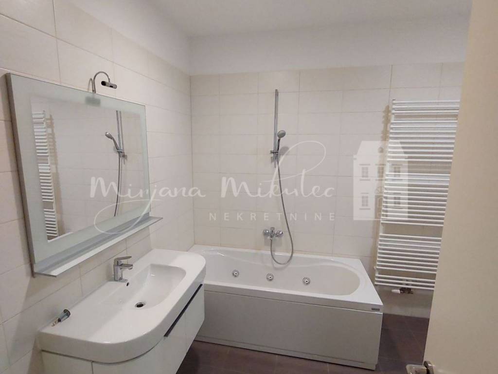 Stan u zgradi, Najam, Zagreb, Gornji Grad - Medveščak