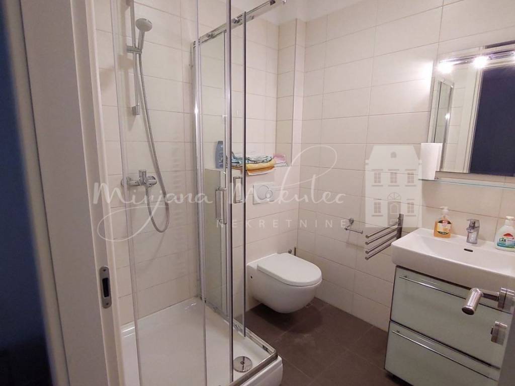 Stan u zgradi, Najam, Zagreb, Gornji Grad - Medveščak