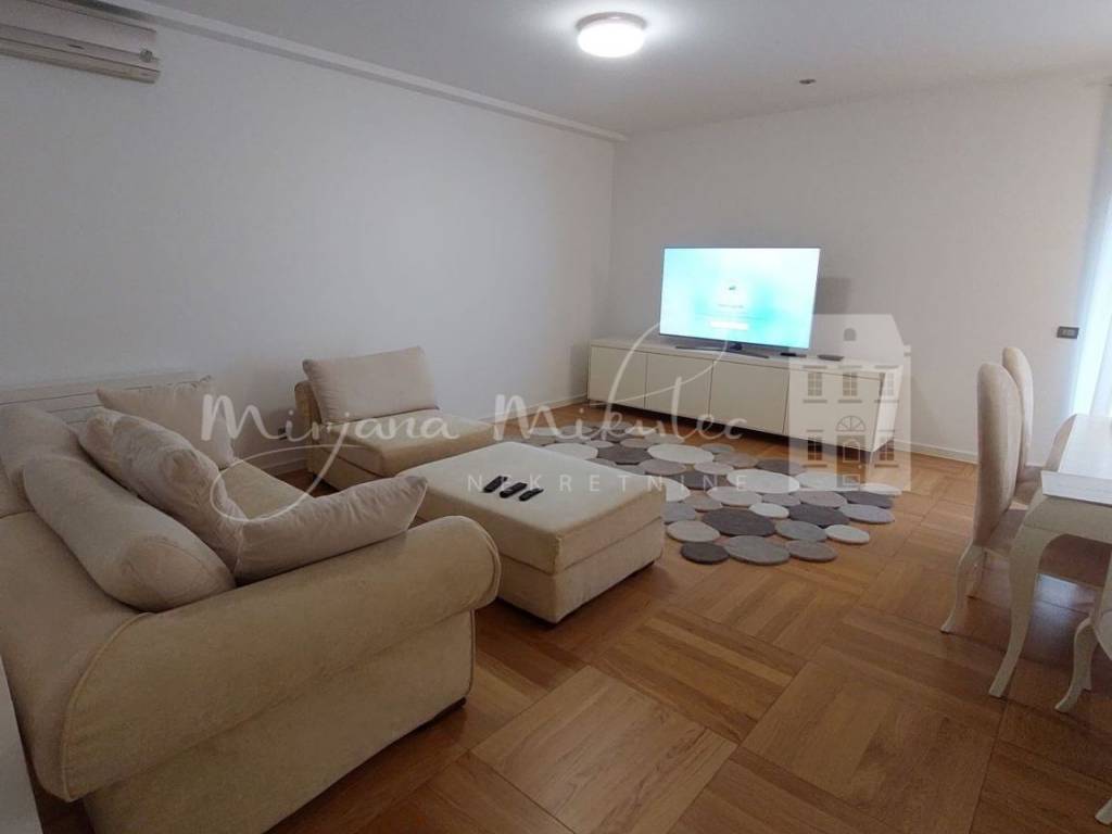 Stan u zgradi, Najam, Zagreb, Gornji Grad - Medveščak