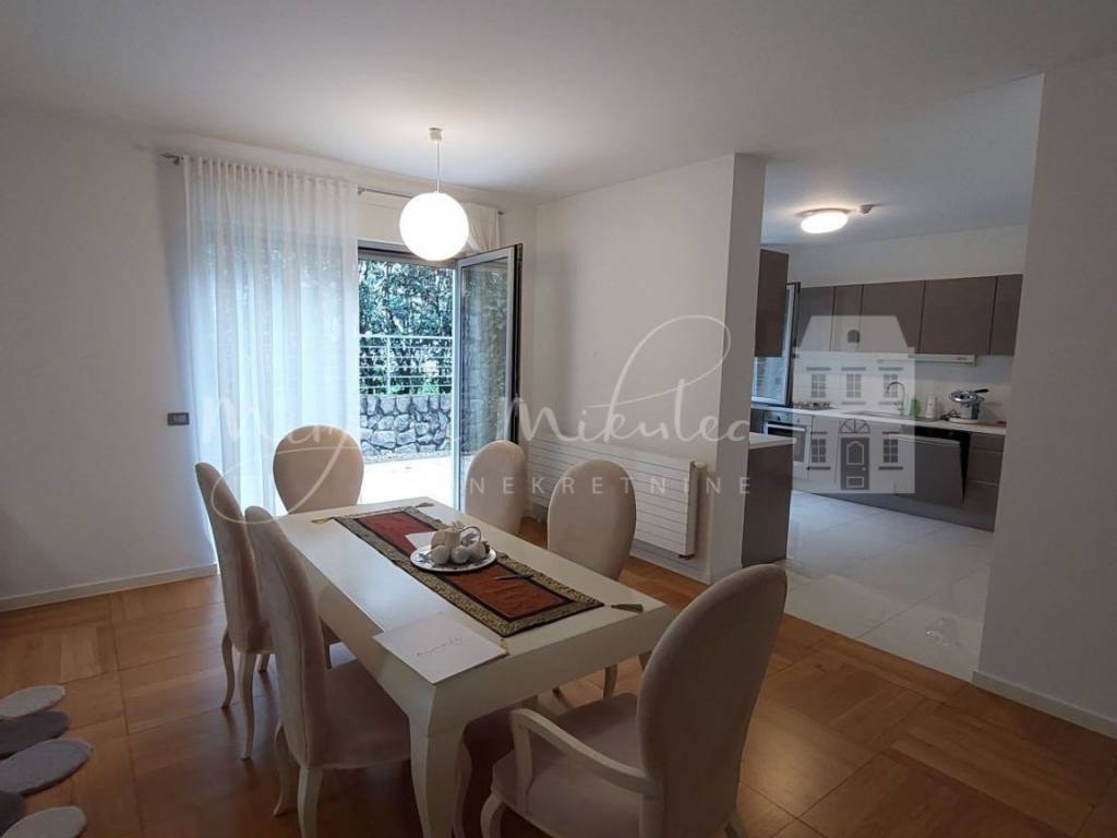 Stan u zgradi, Najam, Zagreb, Gornji Grad - Medveščak