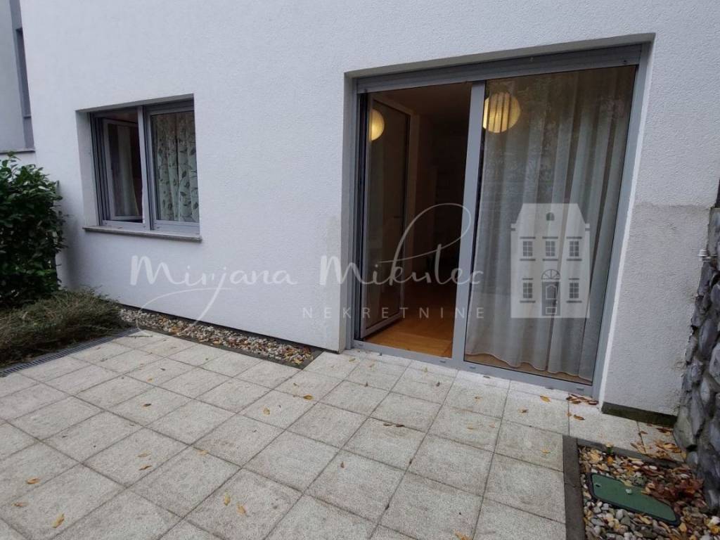 Stan u zgradi, Najam, Zagreb, Gornji Grad - Medveščak