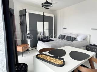 Stan u zgradi, Najam, Rijeka, Sjever