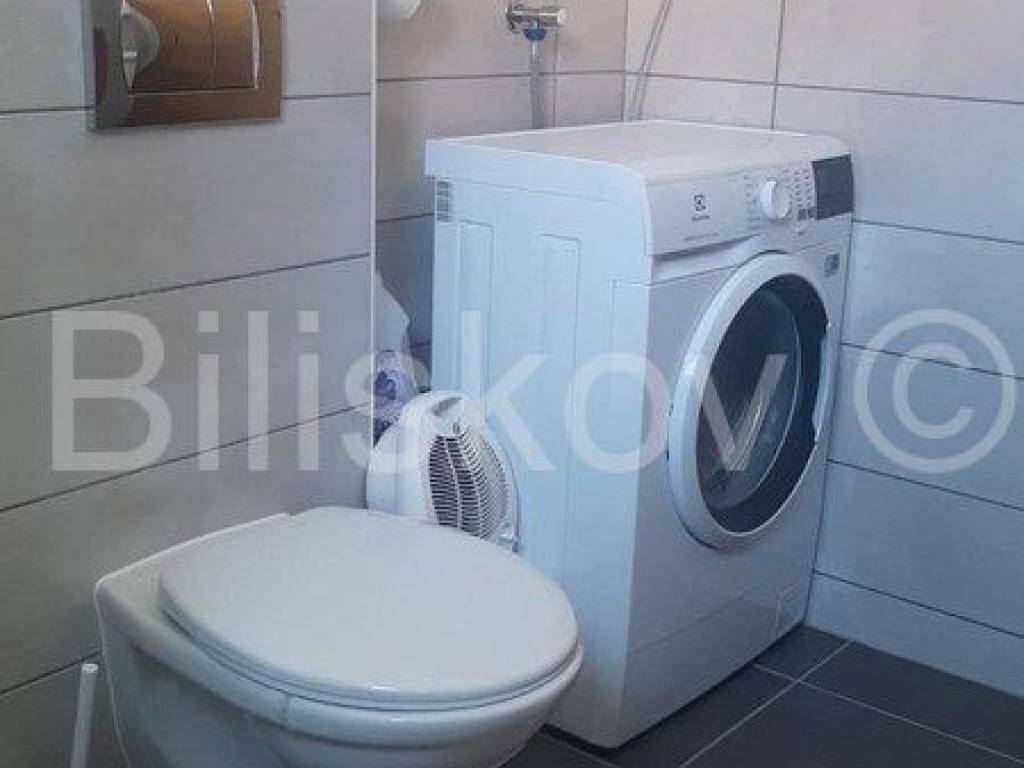 Stan u zgradi, Prodaja, Bol, Bol