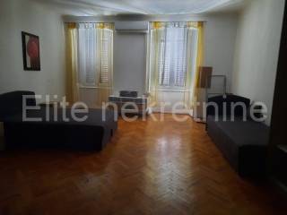 Stan u zgradi, Najam, Rijeka, Centar