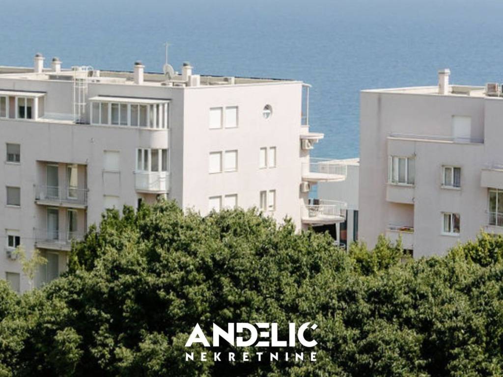 Stan u zgradi, Najam, Split, Split