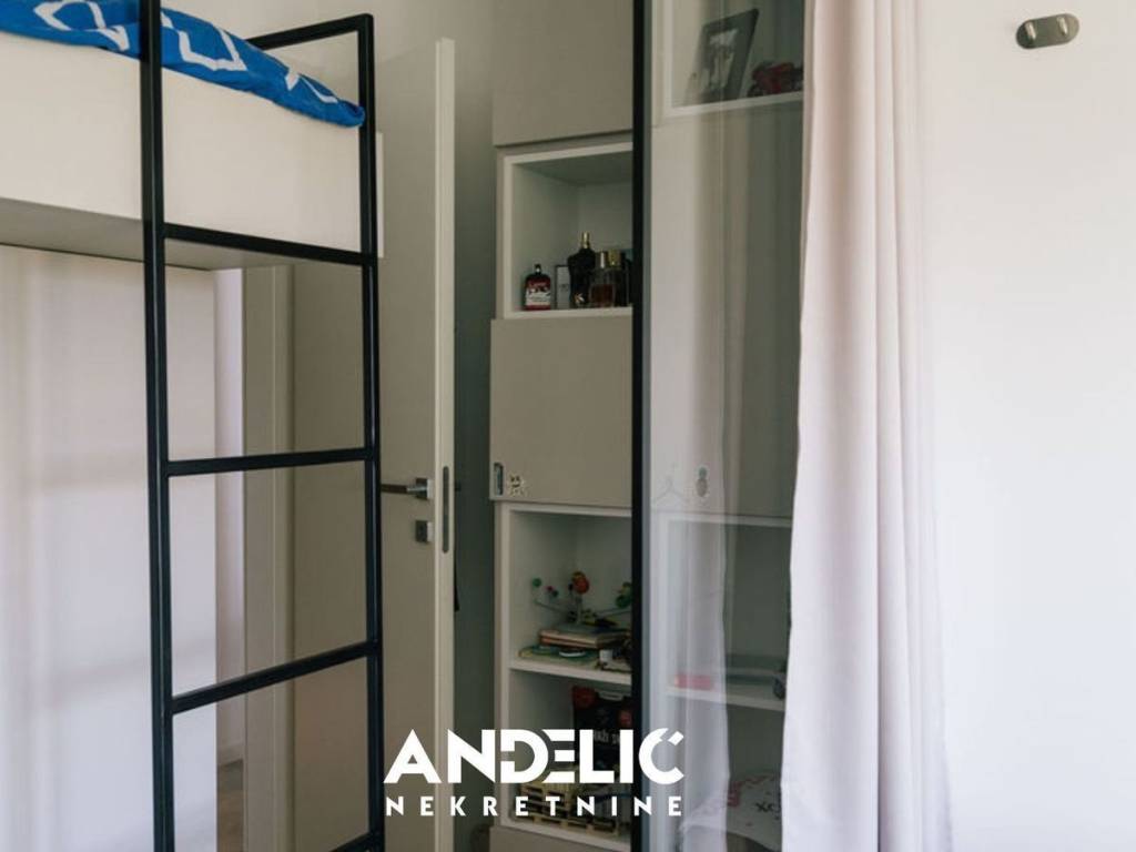 Stan u zgradi, Najam, Split, Split