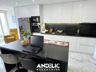 Stan u zgradi, Prodaja, Split, Split