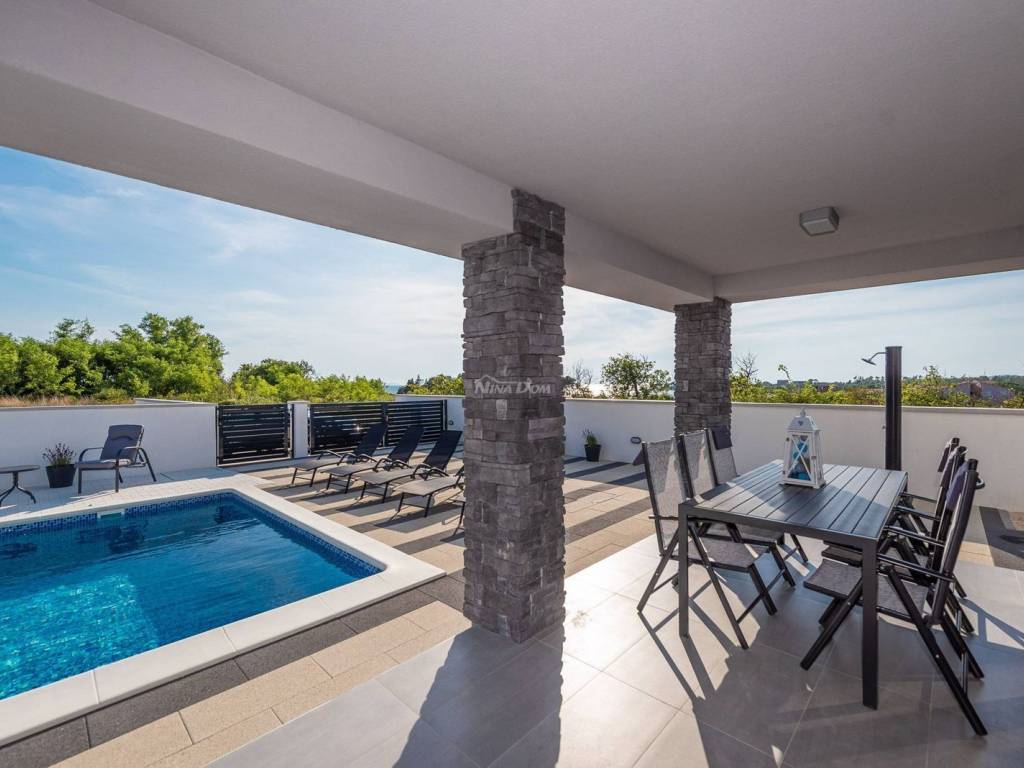 Vila, prodaja, Privlaka