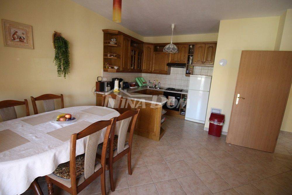 Dvojna kuća, Prodaja, Vrsi, Vrsi